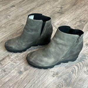 Sorel Wedge Boots 10.5 Women’s